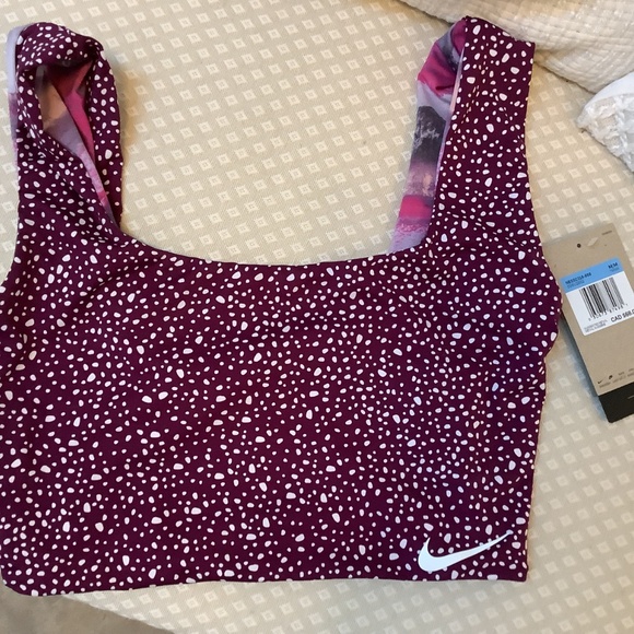 NWT- Nike Reversible Swim top - Picture 5 of 6